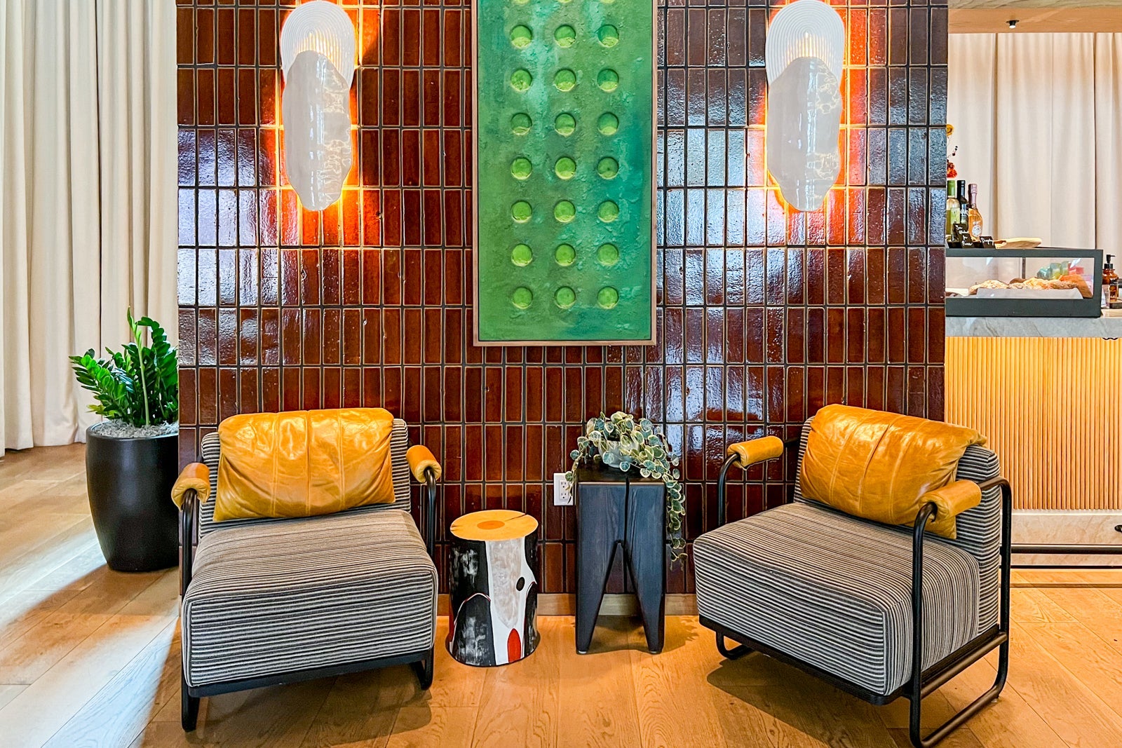 Tommie Hollywood lobby area