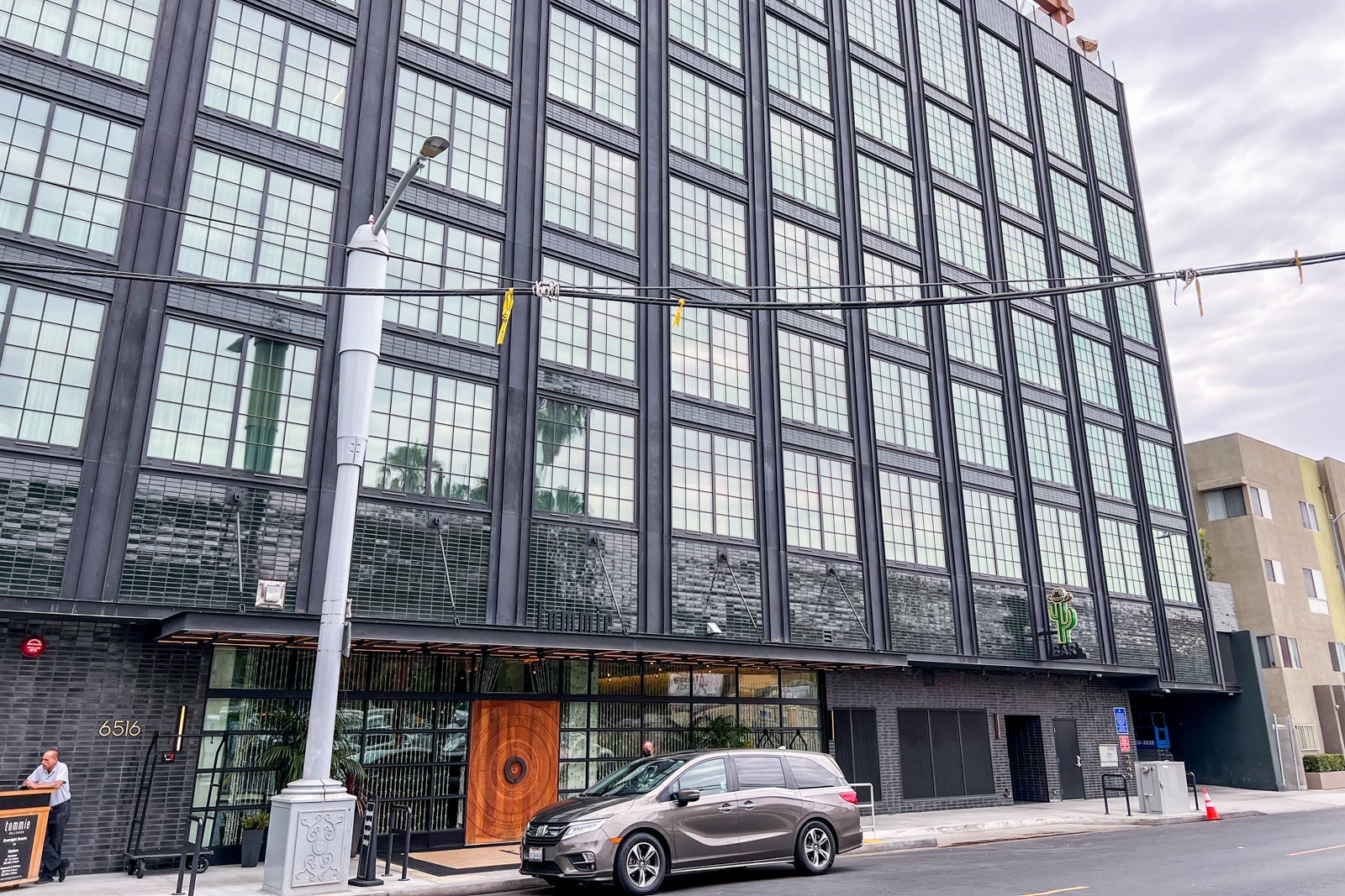 Valet area in front of the Tommie Hollywood
