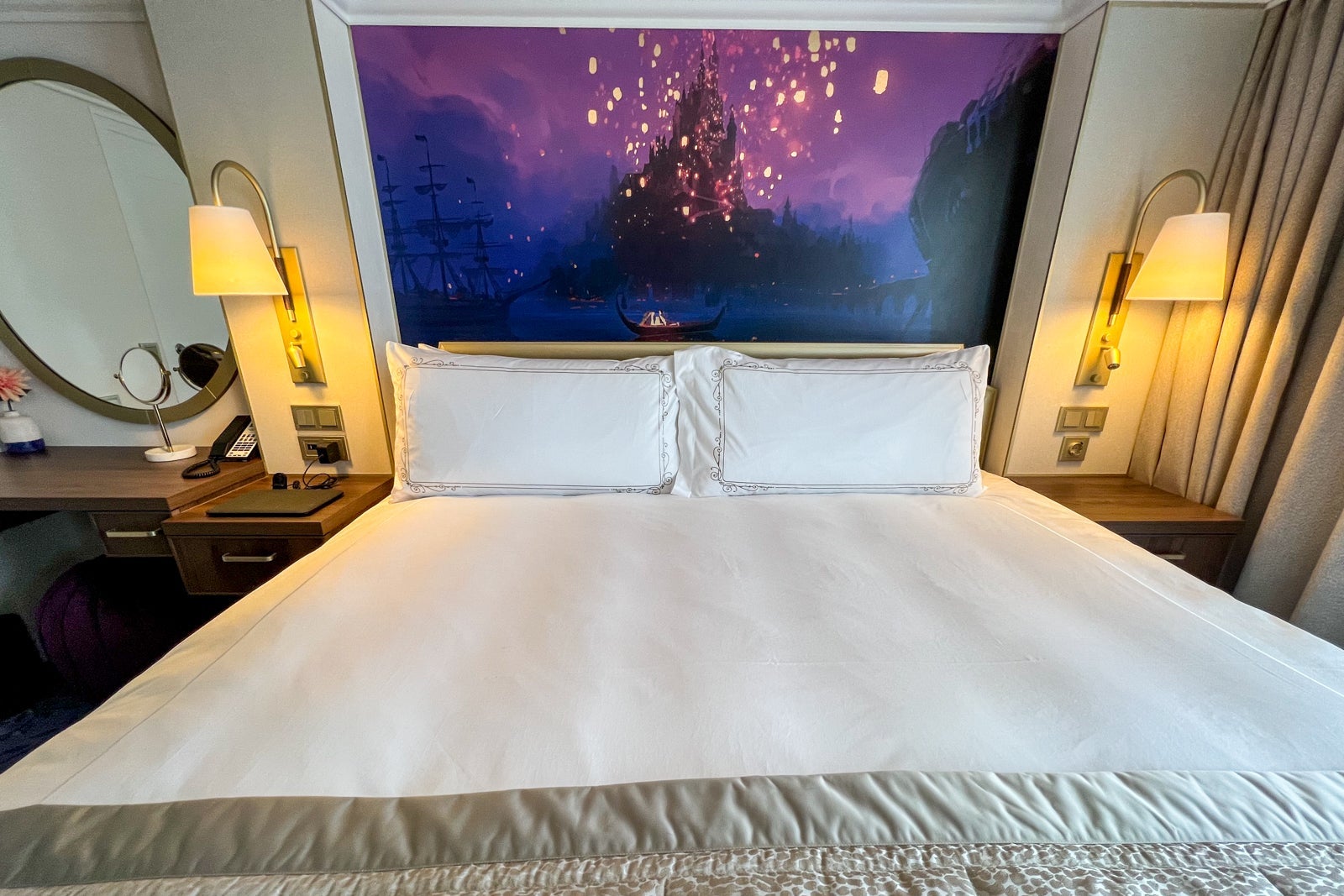 King-size bed. SUMMER HULL/THE POINTS GUY