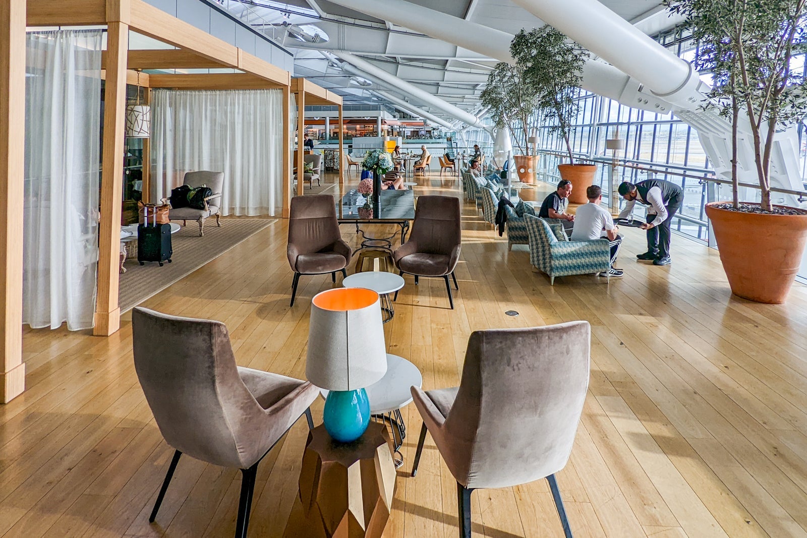 british airways first class lounge
