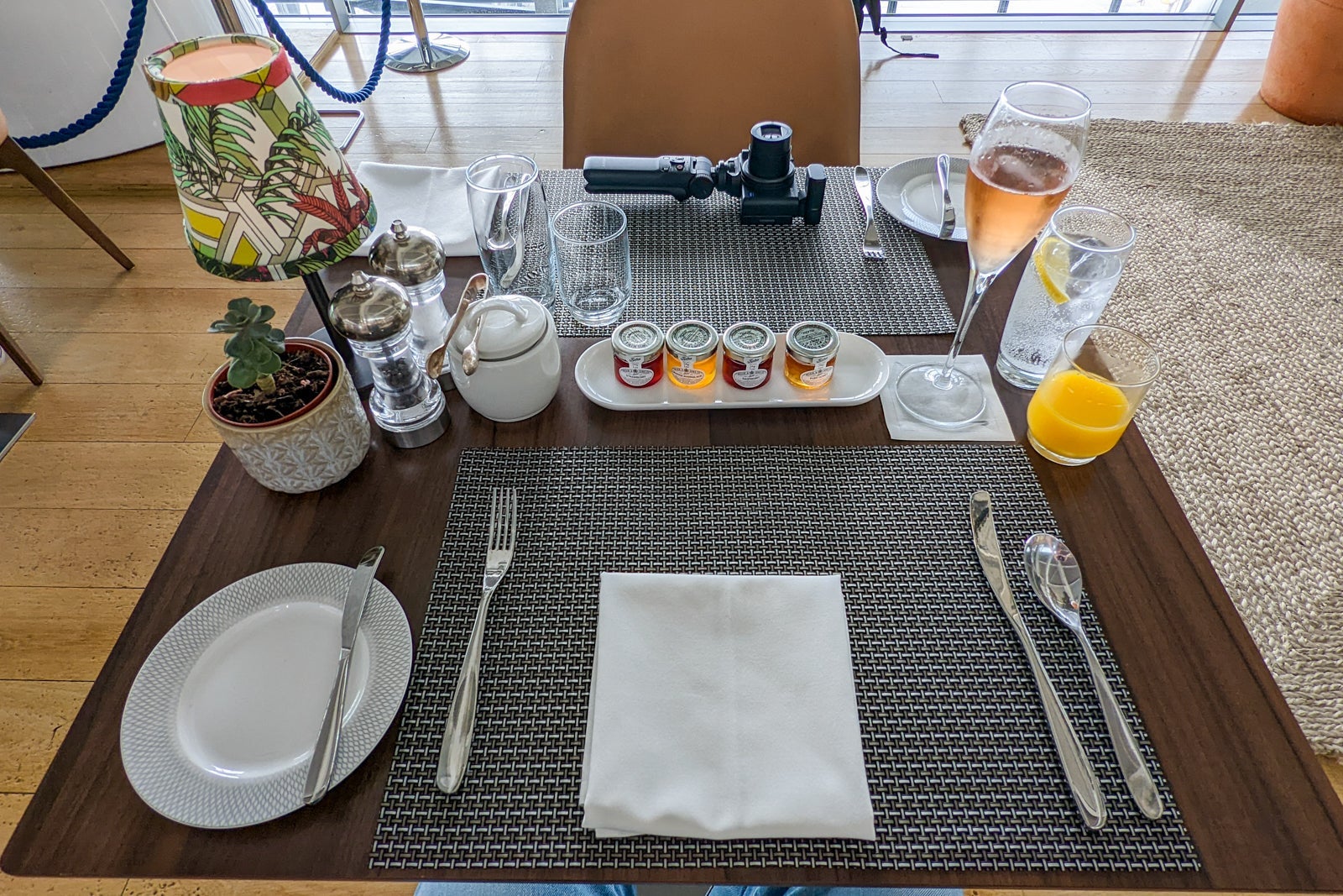 british airways first class lounge