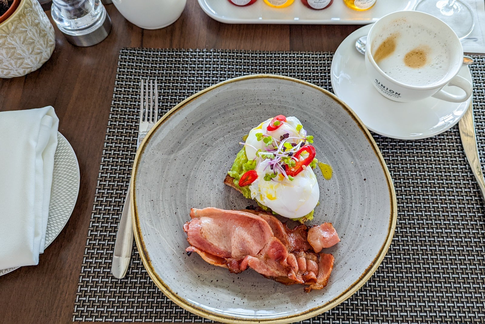 british airways first class lounge