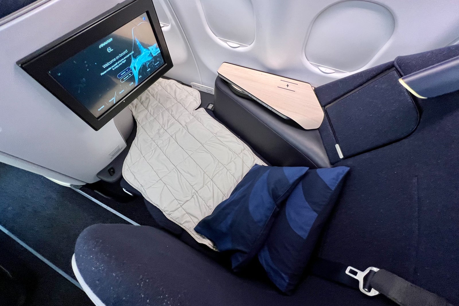 Finnair Airbus A330 AirLounge Business Class