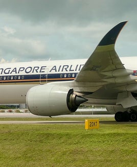 Singapore Airbus on runway