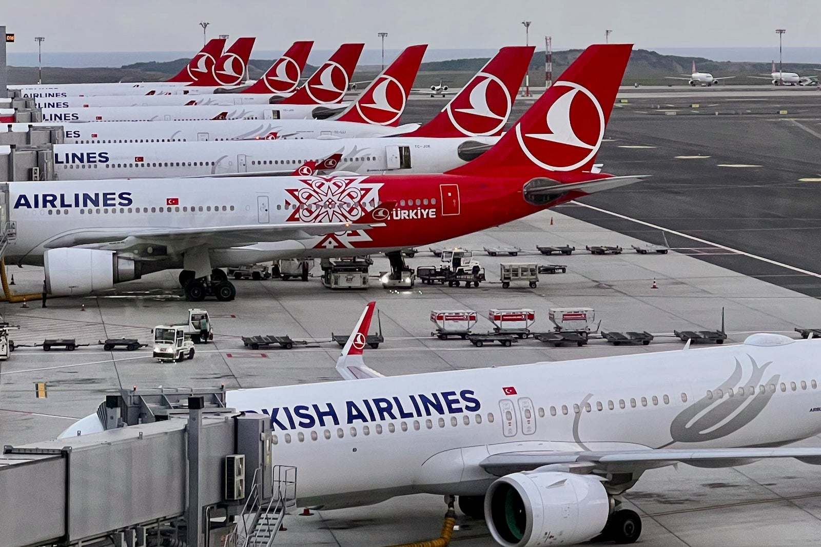 Turkish Airlines jets