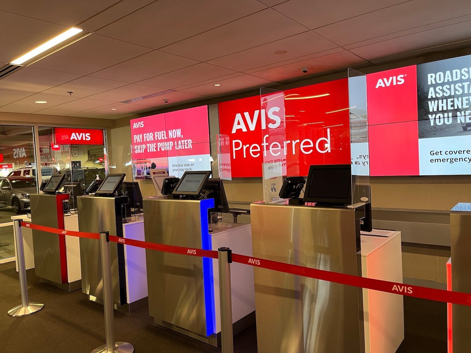 avis rental car counter