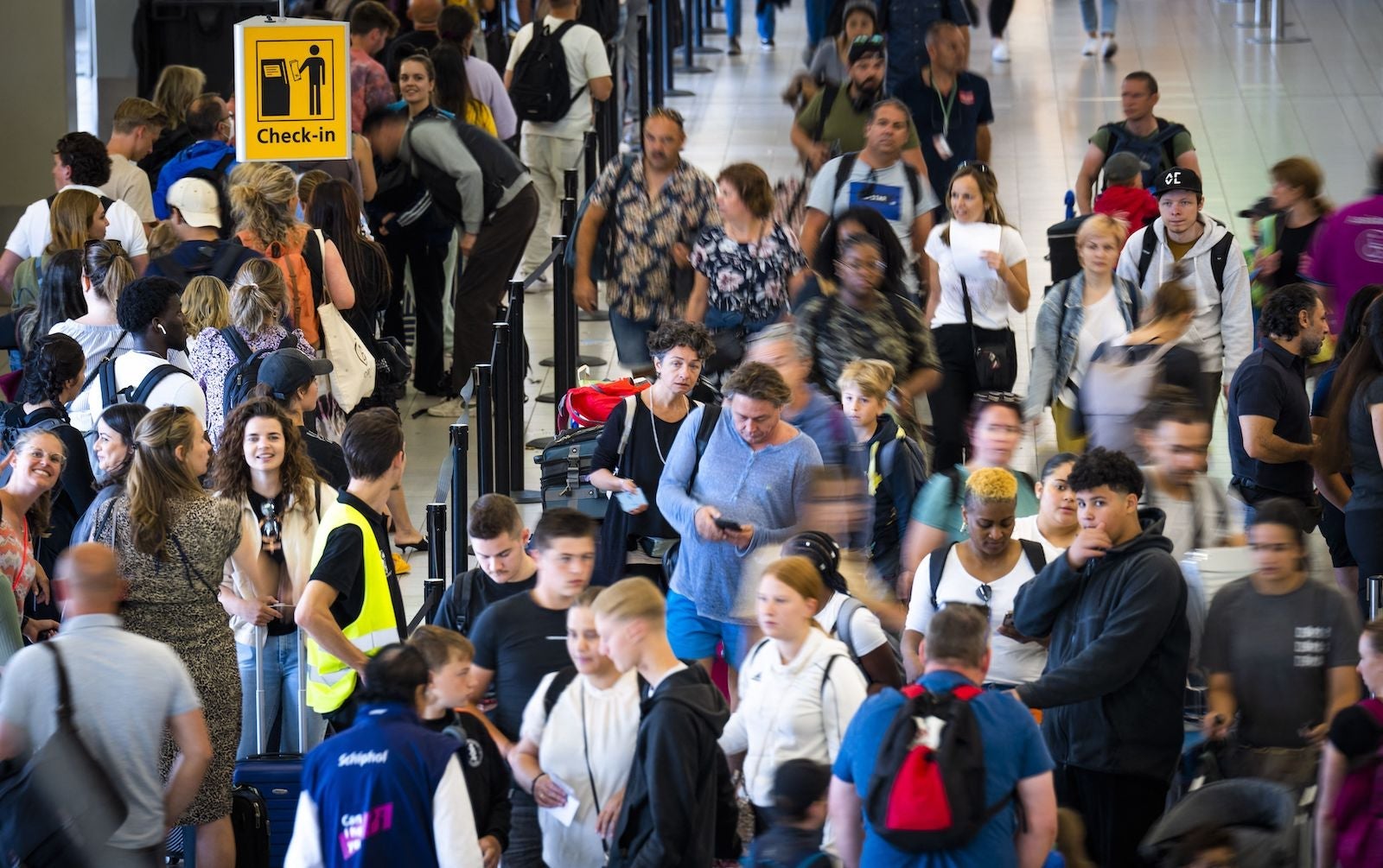 amsterdam schiphol airport line