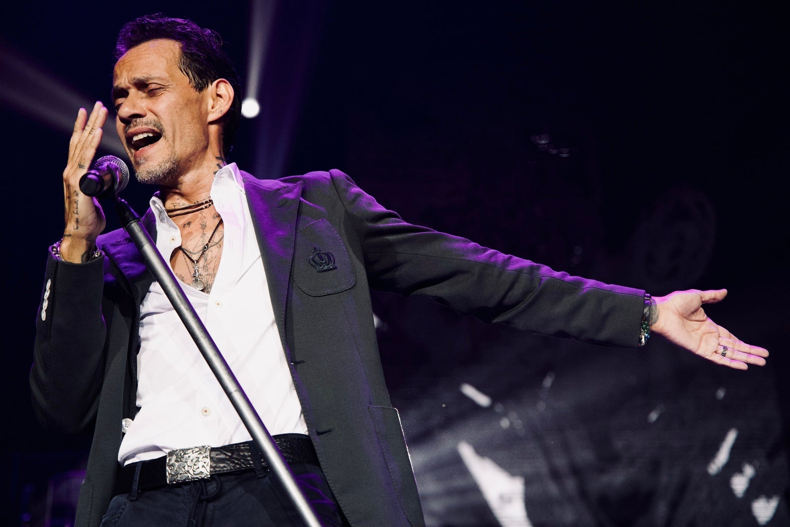 Mark Anthony in concert