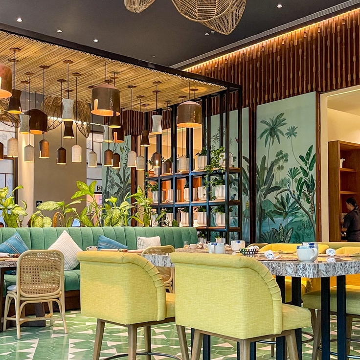 Which Hilton hotels offer free breakfast? A guide to brand and elite benefits