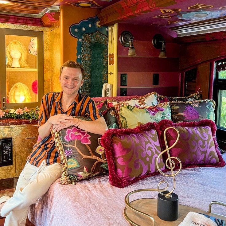 My '9 to 5' sent me to sleep in Dolly Parton’s $10,000 tour bus suite — here’s what it was like