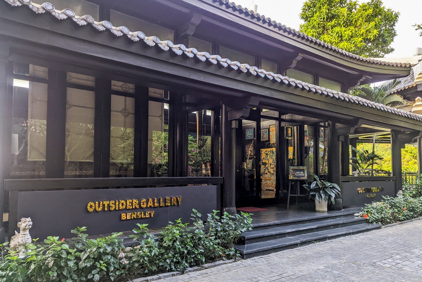 InterContinental Danang art gallery