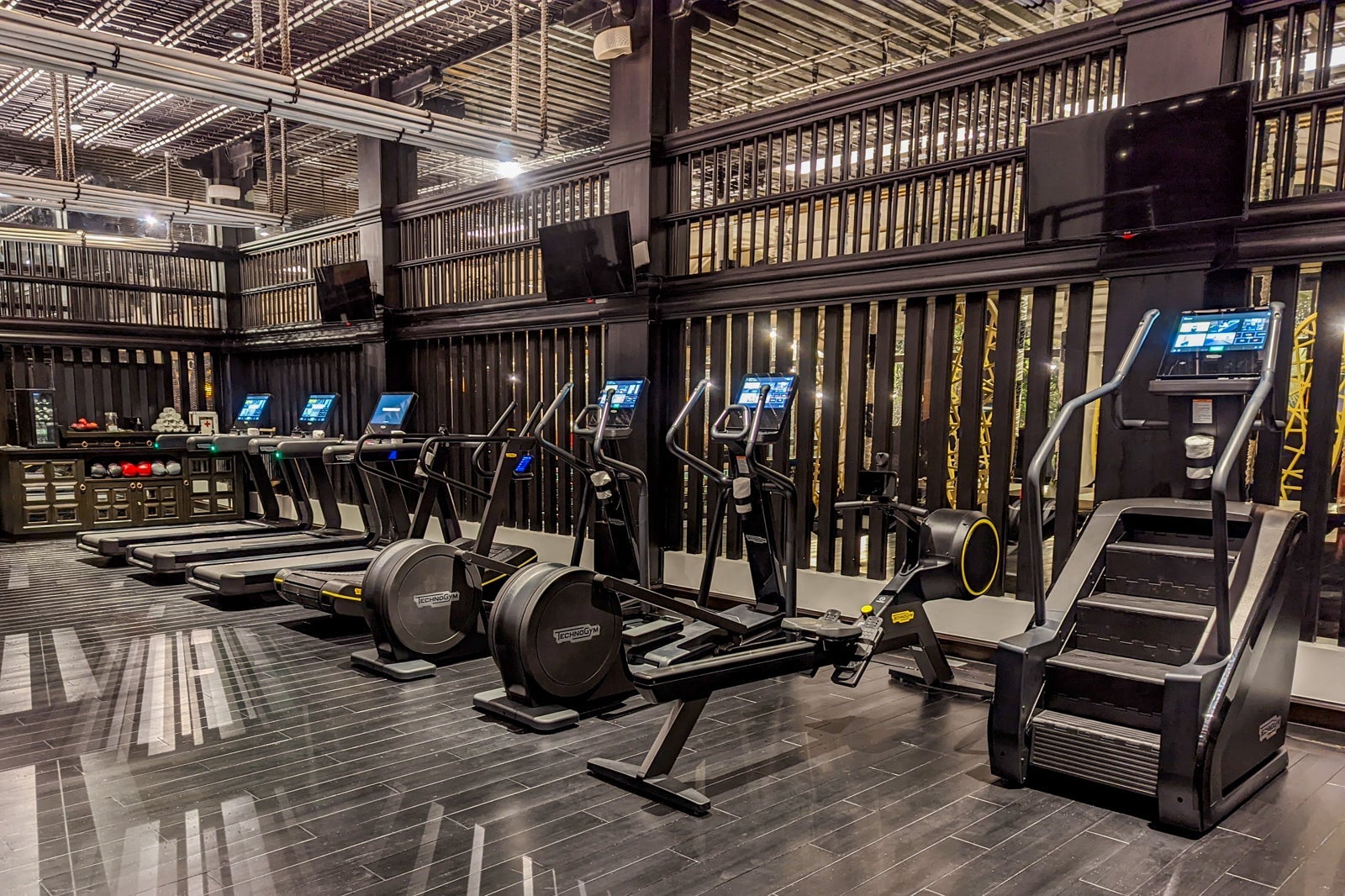 InterContinental Danang gym