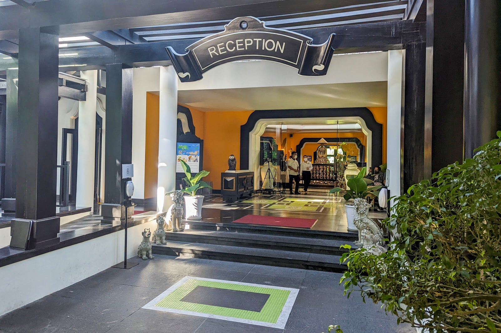 InterContinental Danang check-in