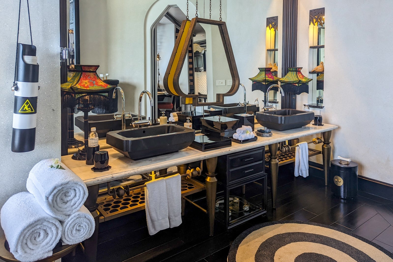 Balcony for InterContinental Danang bathroom