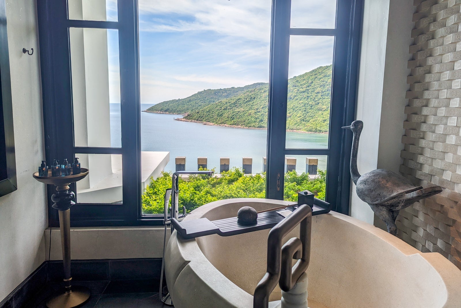 Balcony for InterContinental Danang bathtub