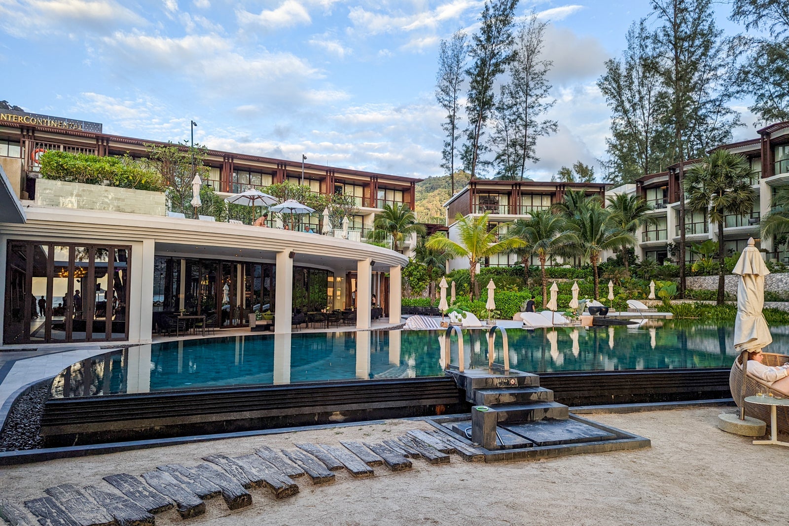 InterContinental Phuket Resort beach pool