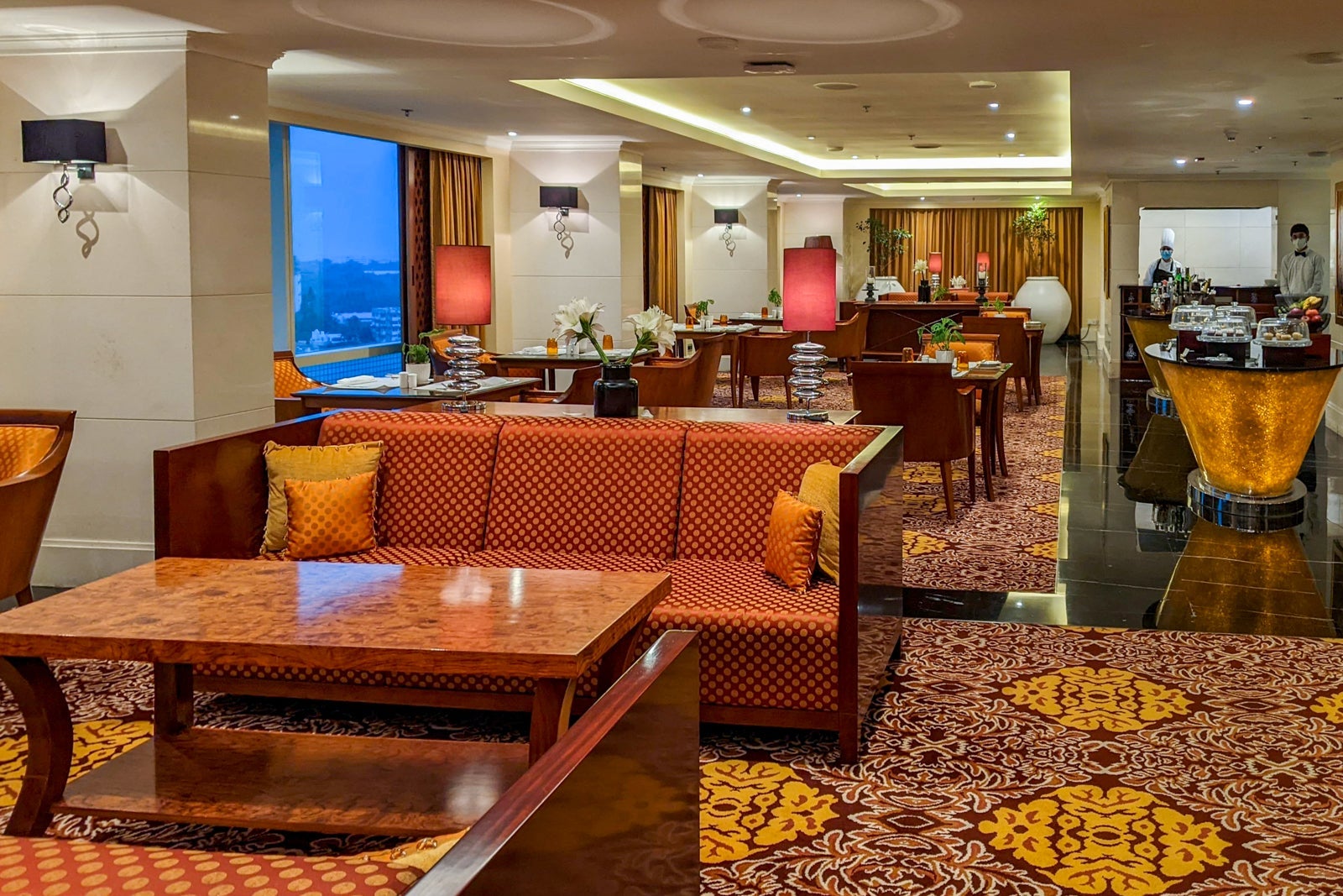 Ritz-Carlton Bangalore club level lounge