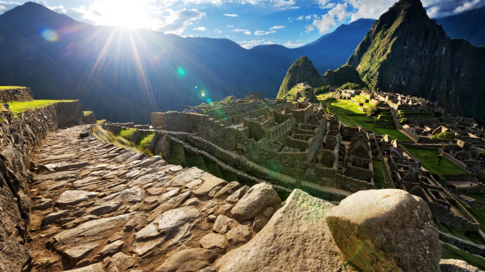 Machu Picchu: A Trekker's Guide to the Lost City of the Incas