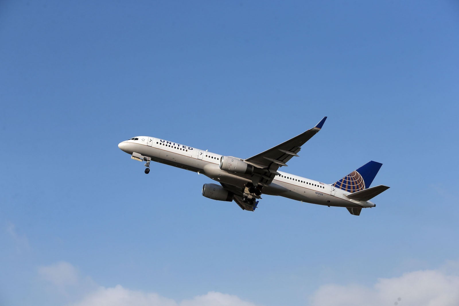 plane flying