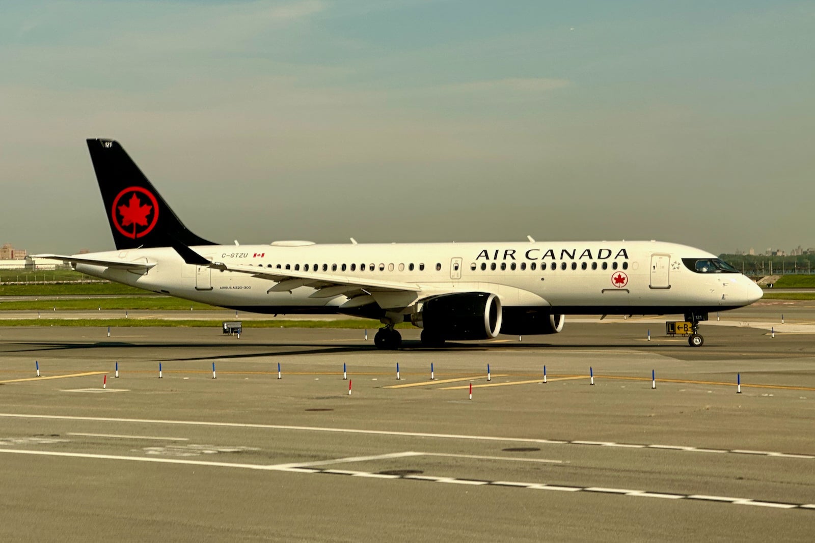 Air Canada Airbus A220