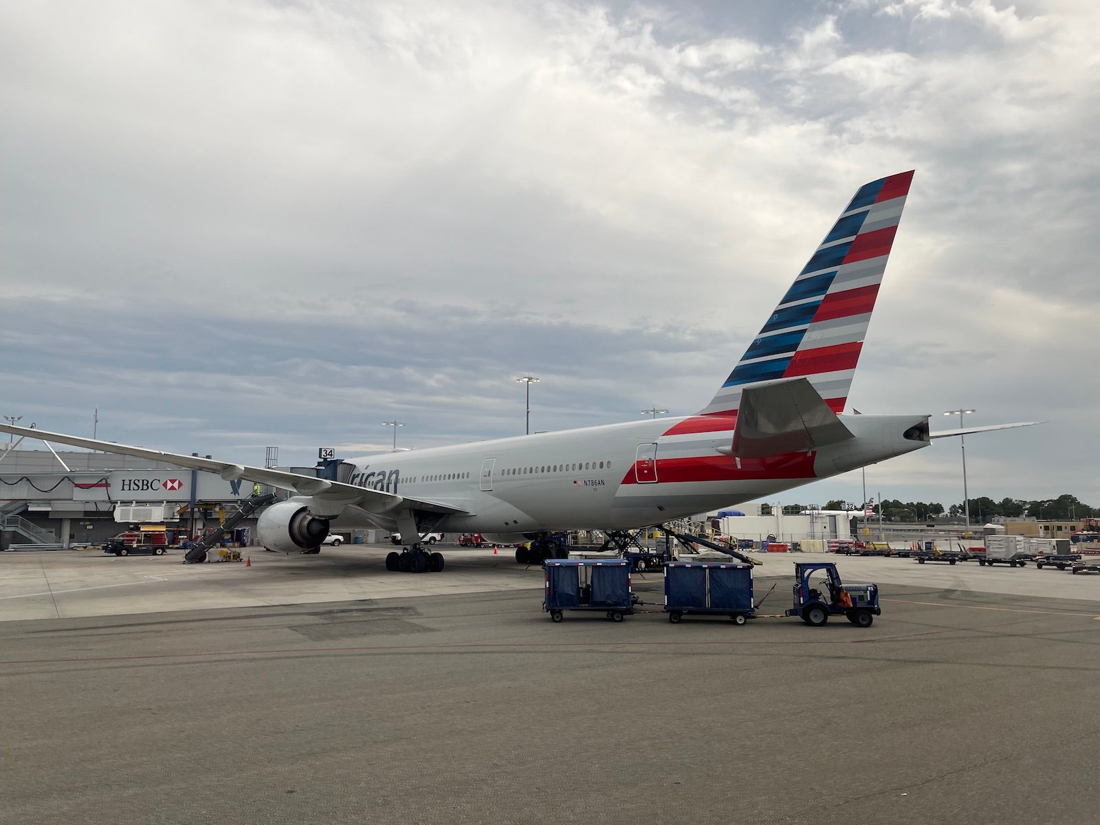 american airlines jet