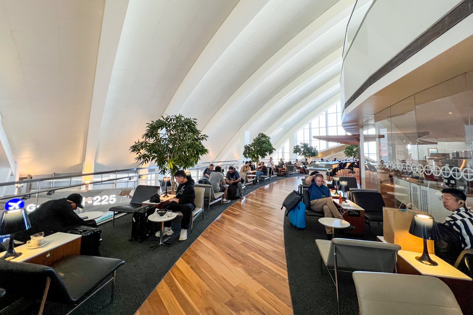Star Alliance Lounge in LA