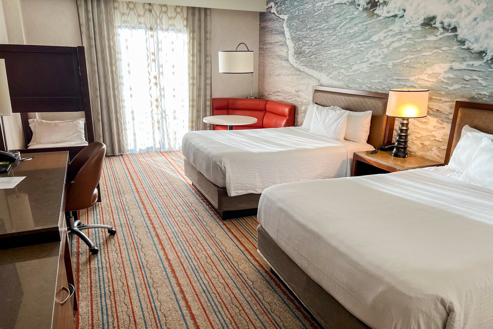 Courtyard by Marriott Anaheim Theme Park Entrance