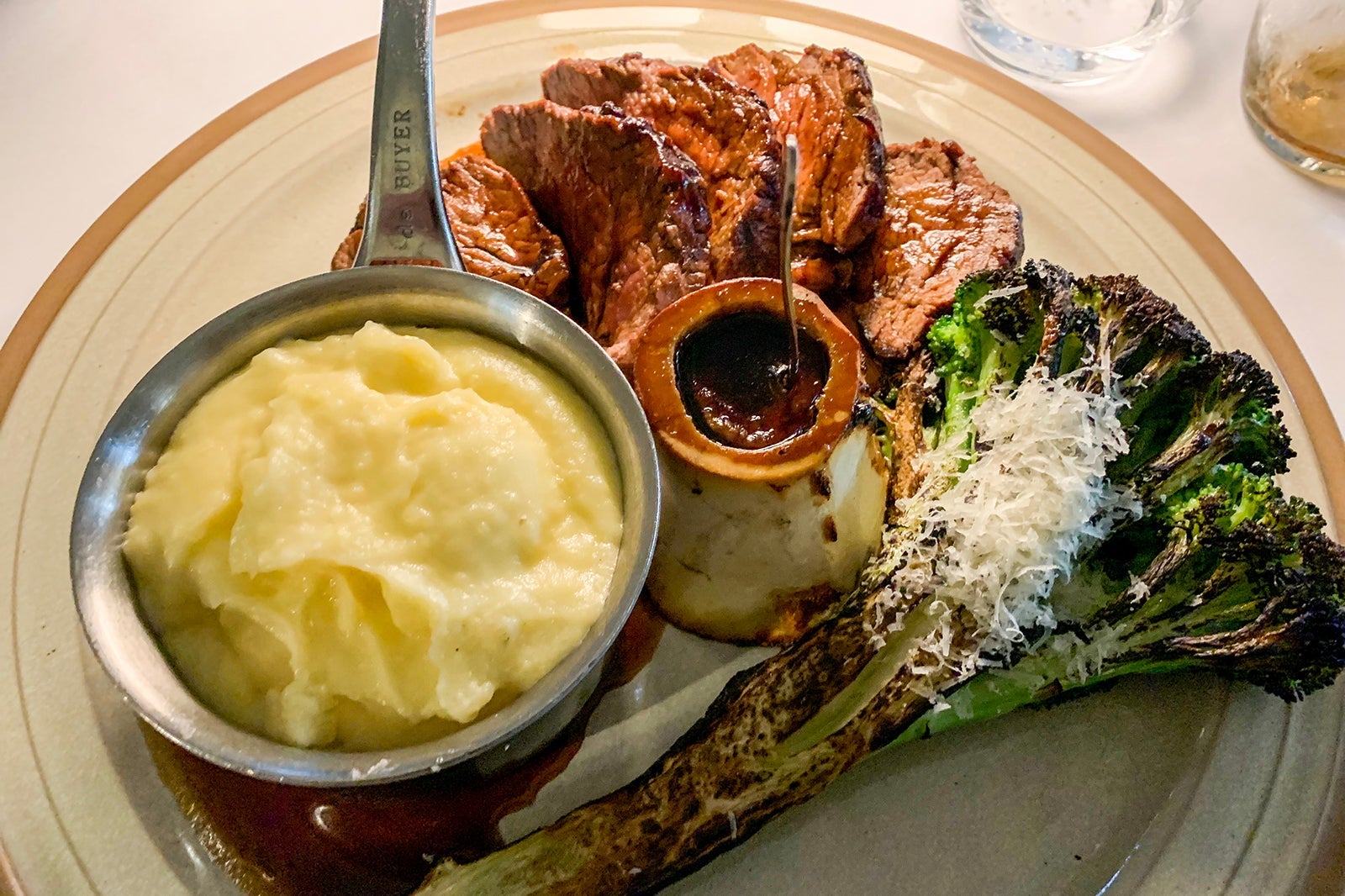 Drisco Hotel restaurant meal