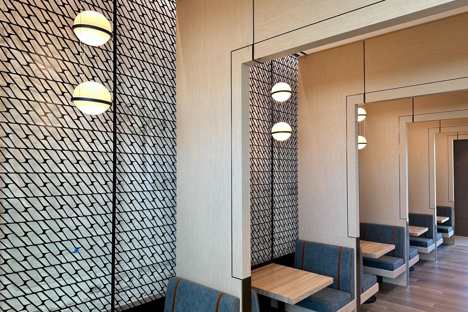Admirals Club DCA
