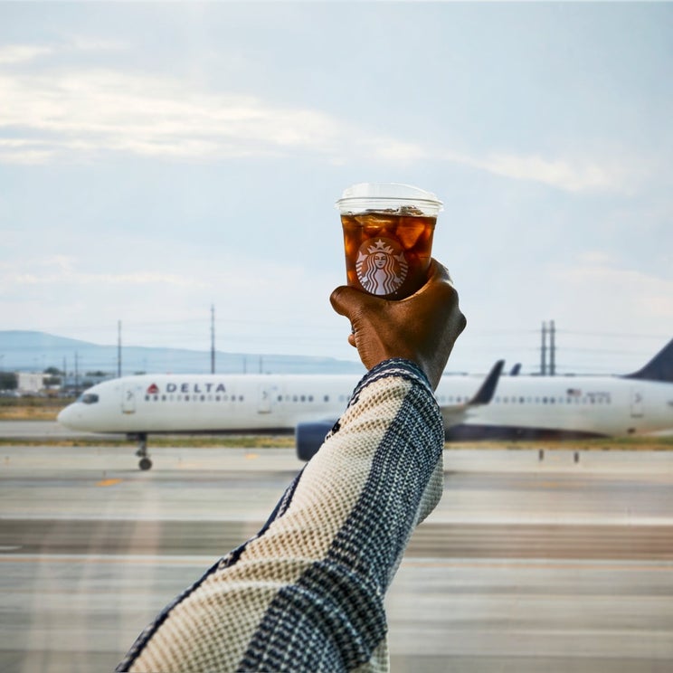 Delta changes Starbucks-SkyMiles earnings again, bringing back 1 mile per dollar spent