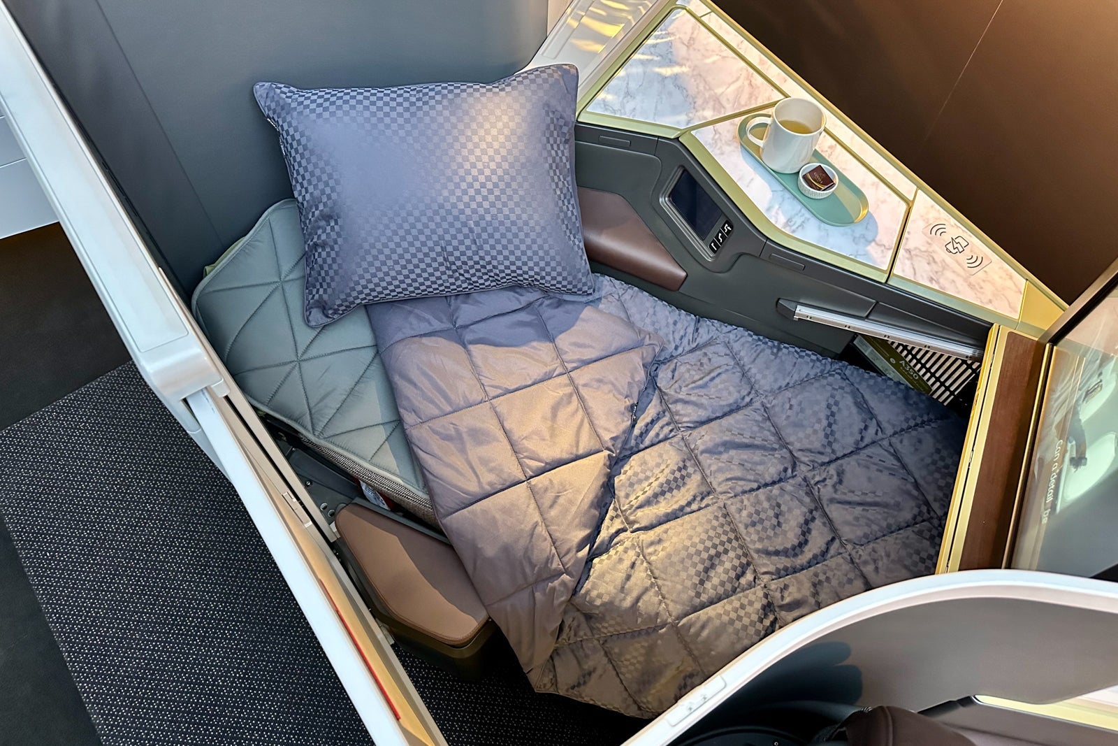 lie-flat bed