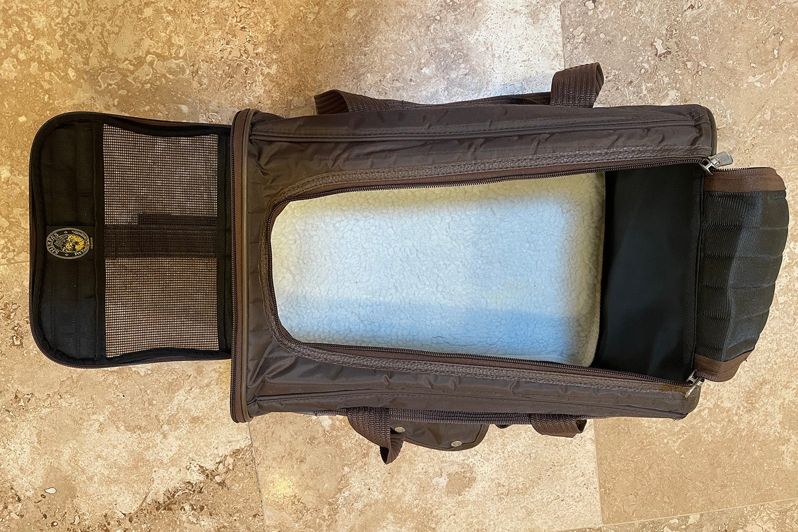 Sherpa pet carrier opens at the top and end
