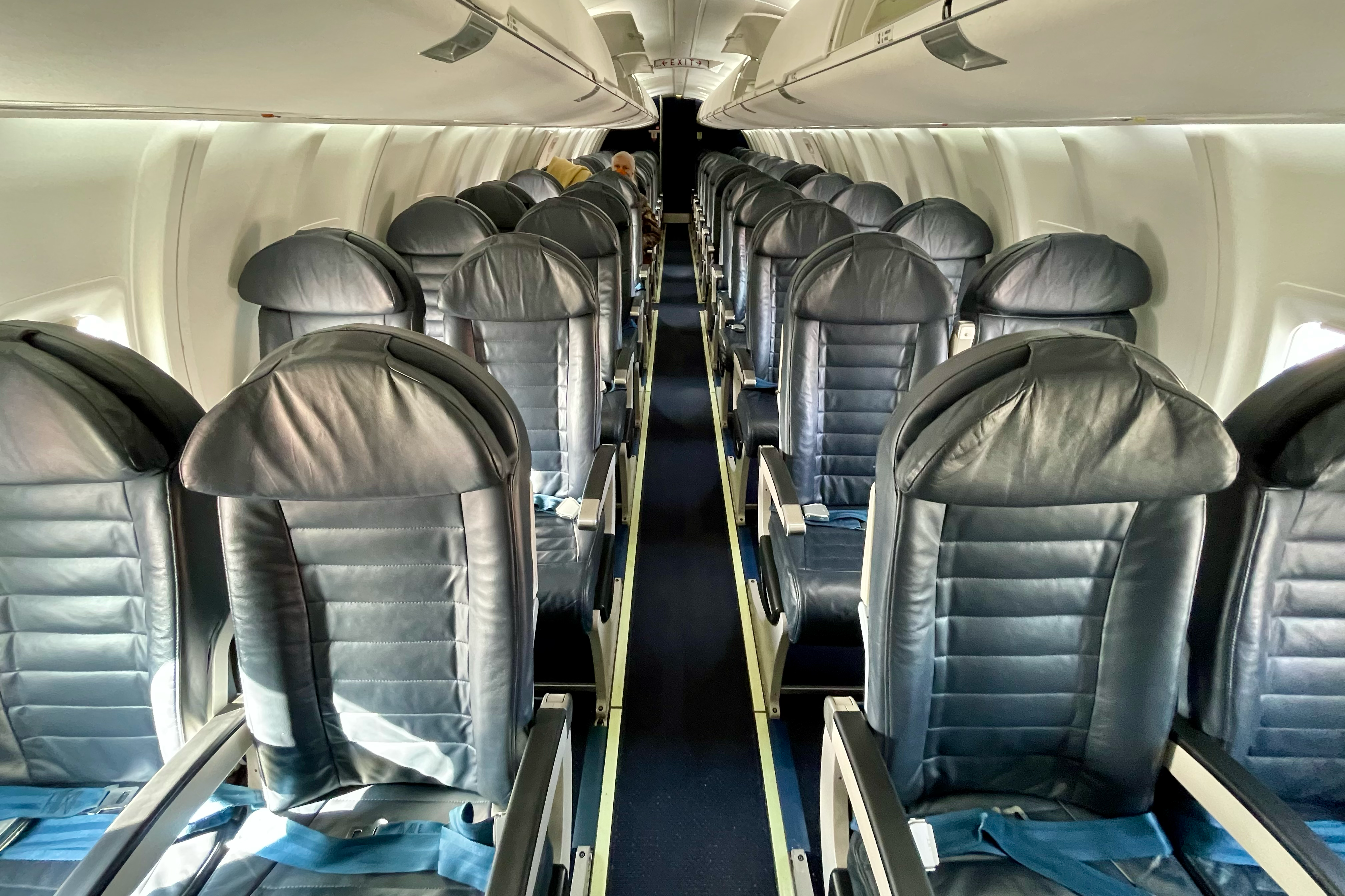 American brings back the CRJ-200 on 10 regional routes - The