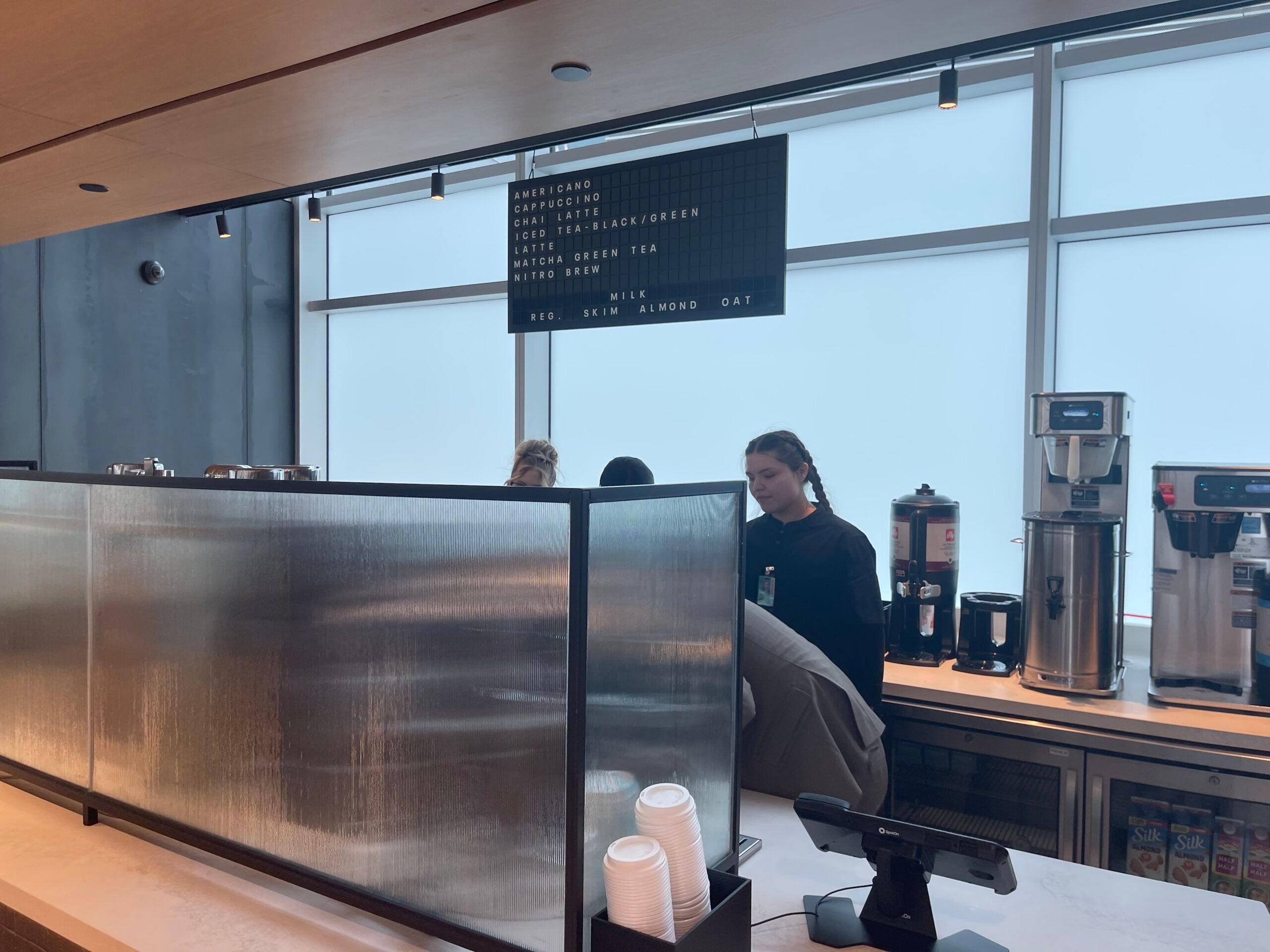 United Club Fly barista