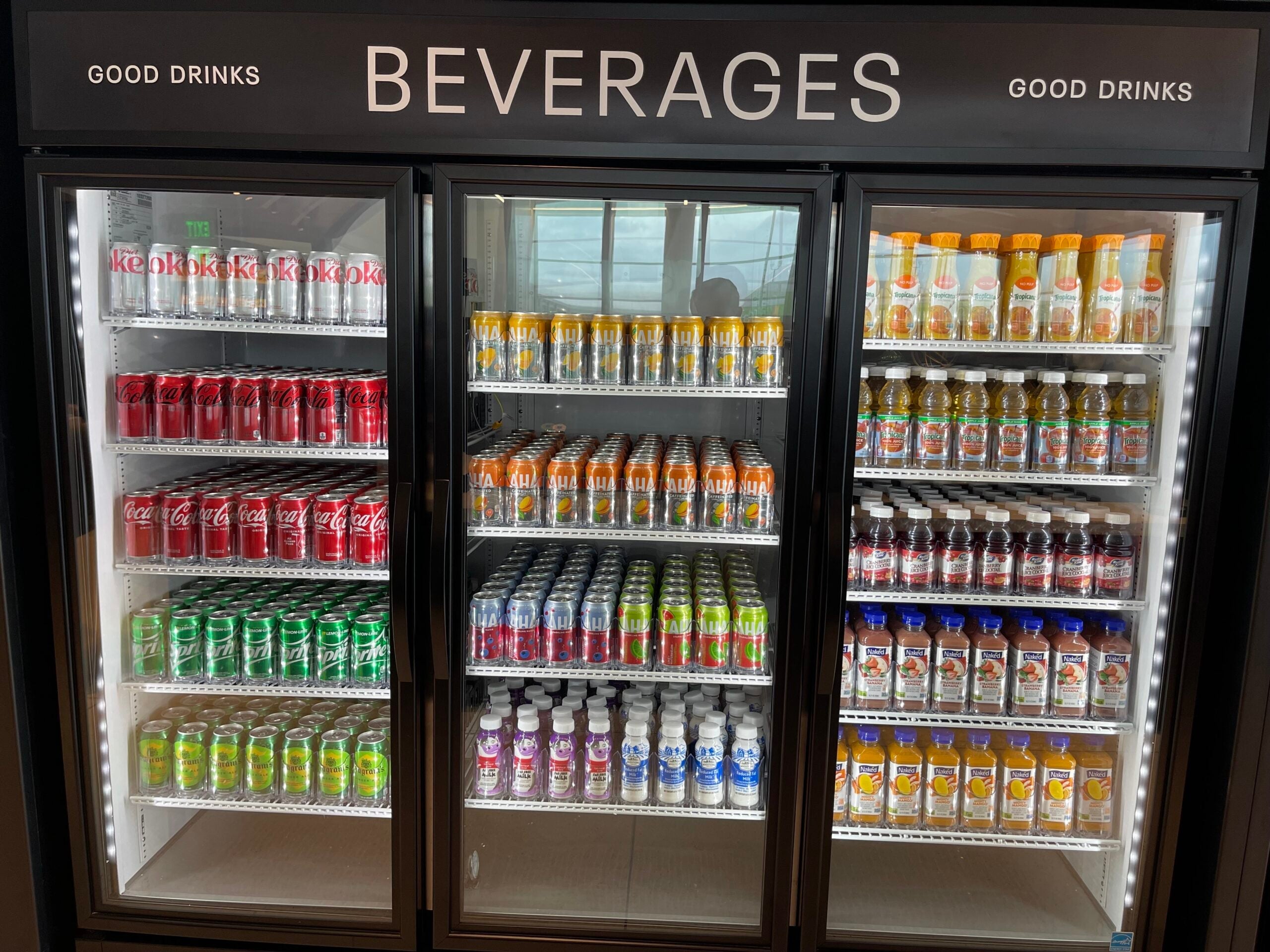United Club Fly beverages