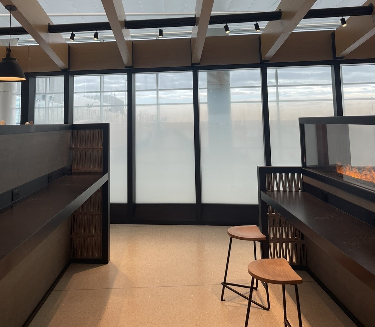 United Club Fly seating