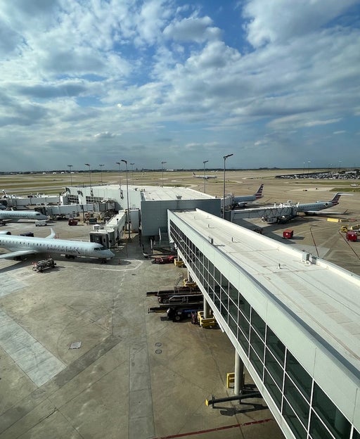 gates at DFW