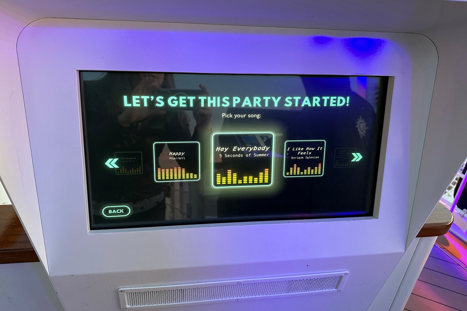 Song selection for the MSC Seascape's Robotron ride