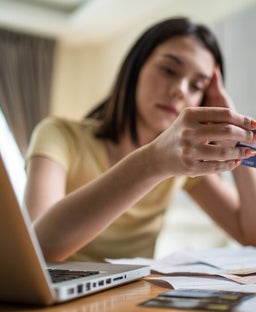 Can my credit card help if my vacation is affected by a military conflict or war?