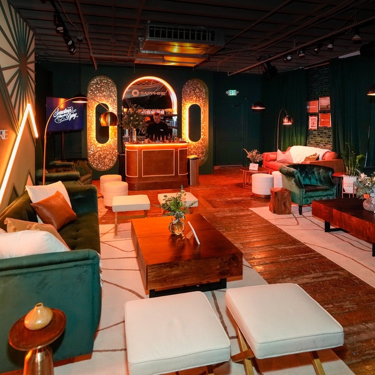 The complete guide to Chase Sapphire airport lounges — and how to get access