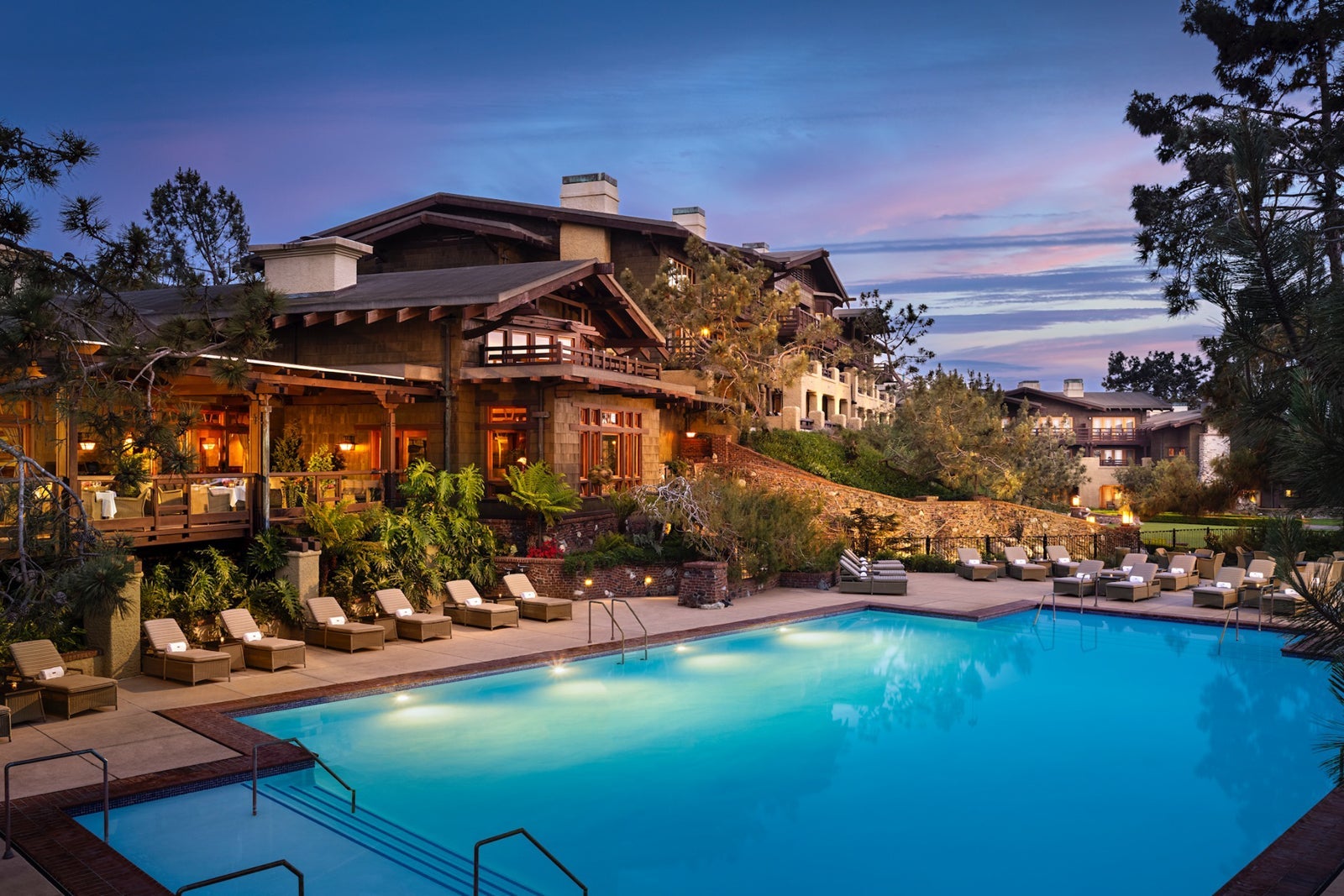 The Lodge at Torrey Pines pool and exterior