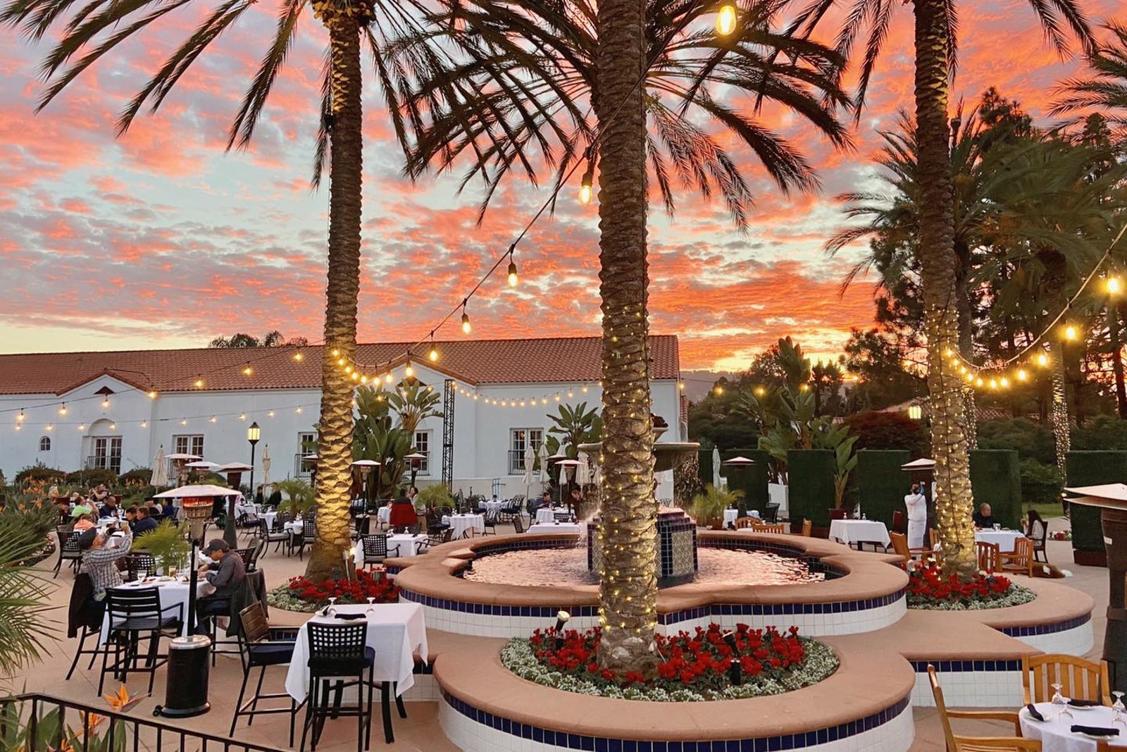 Omni La Costa Resort & Spa courtyard