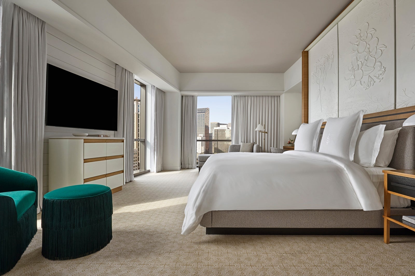 Four Seasons Hotel New Orleans room