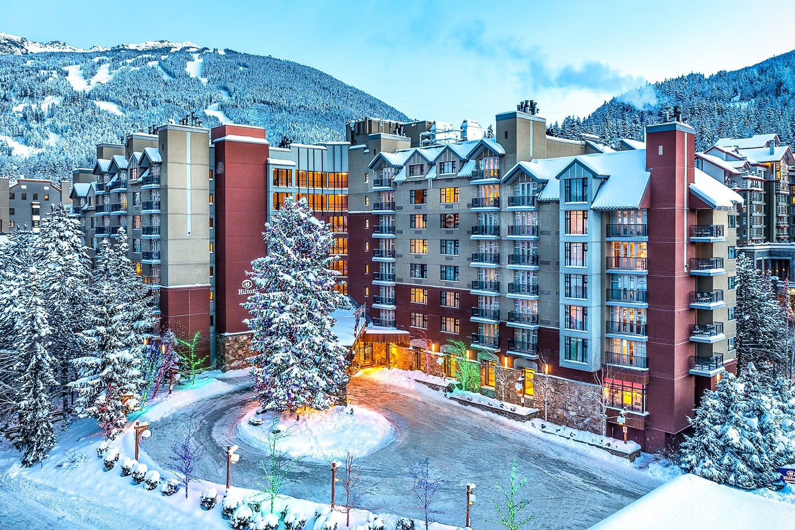 Hilton Whistler Resort & Spa Exterior