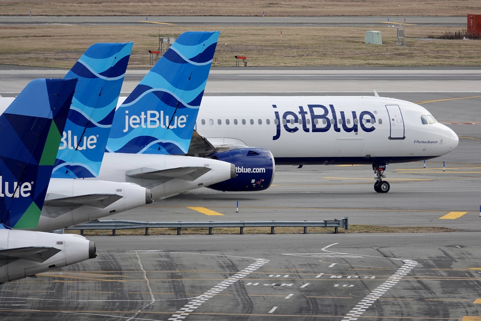 JetBlue planes on tarmac