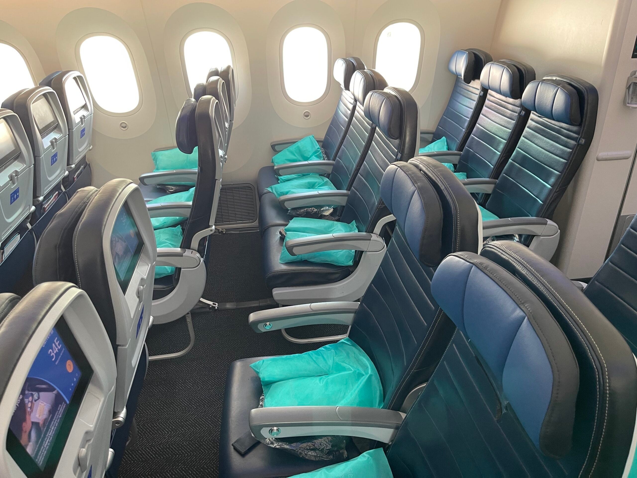 How United Premier members can request a complimentary
