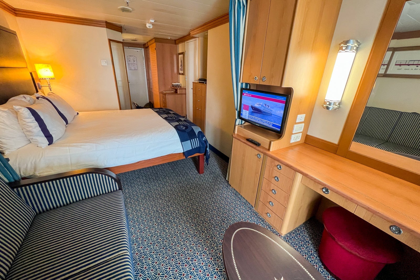 Standard cabin on Disney Magic.