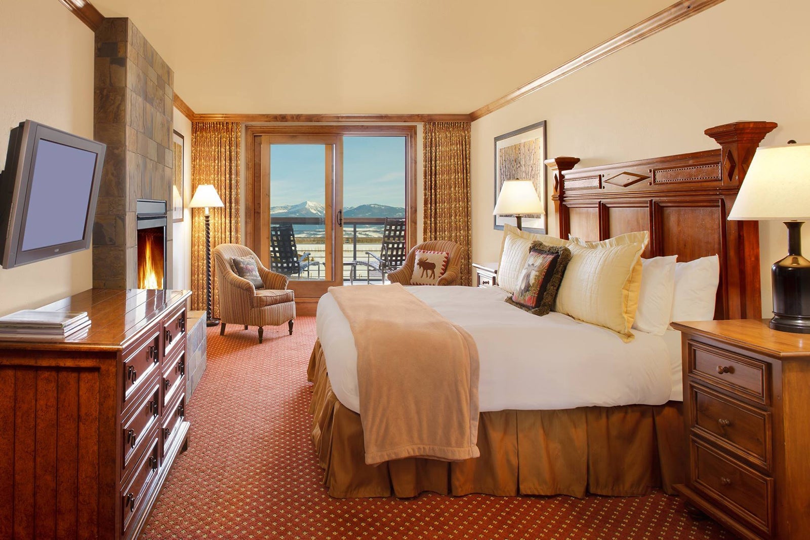 Snake River Lodge guest room