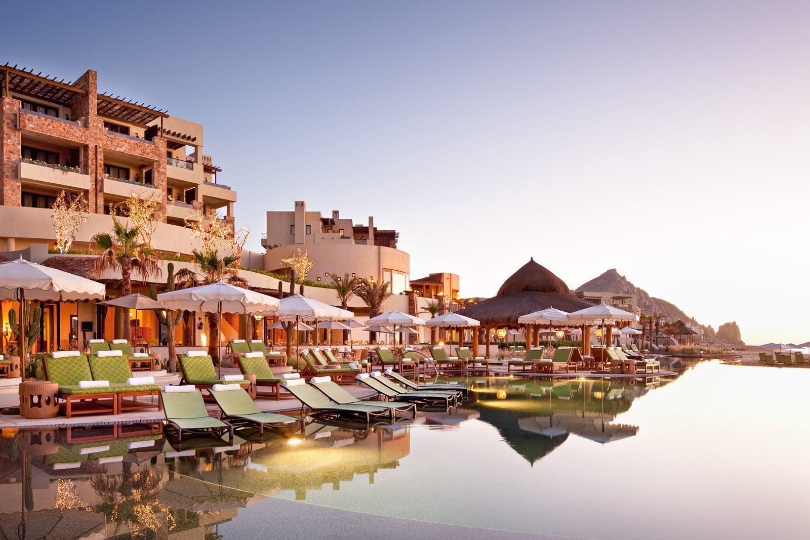 Waldorf Astoria Los Cabos Pedregal pool and exterior