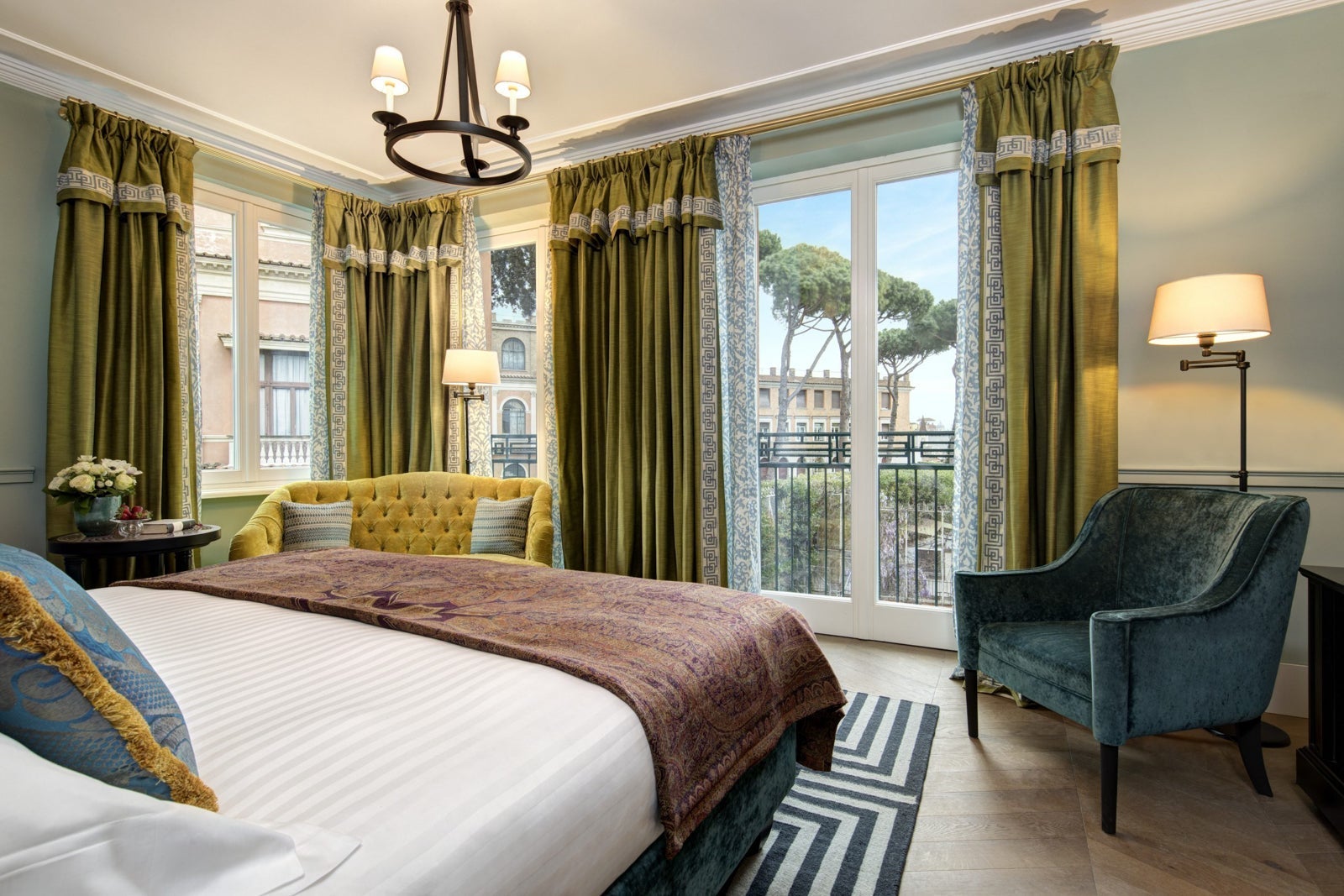 Hotel de la Ville room